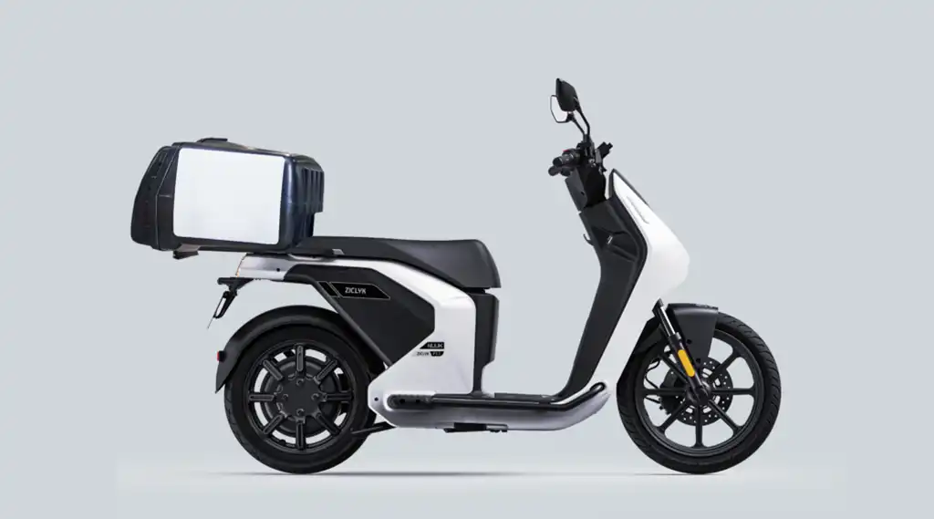 NUUK ZICLYK nuevo modelo de moto eléctrica con mayor autonomía y velocidad, dirigido también al ámbito empresarial.